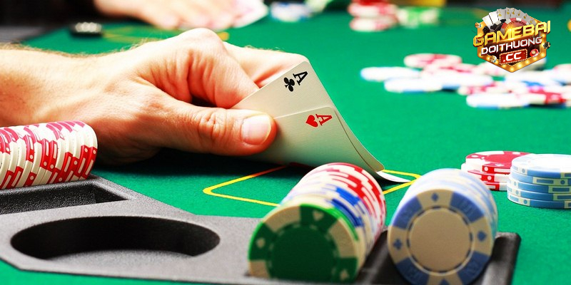 Chơi game bài trực tuyến kiếm tiền